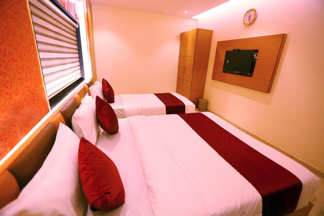 Hotel Hindustan Residency Thána Kültér fotó