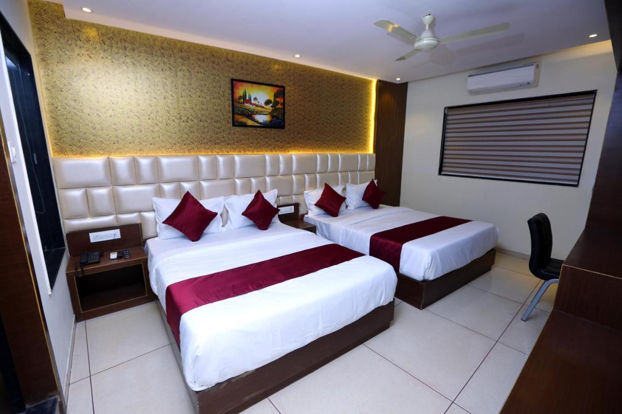 Hotel Hindustan Residency Thána Kültér fotó